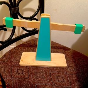 LOVEVERY weight scale for Montessori play kit. Individual item only***.